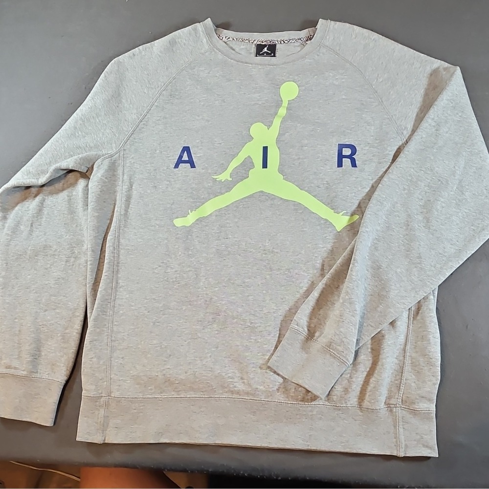 Jordan Air Jordan Gray L Fleece Pullover Crew Neck Jumpman Logo Sweatshirt